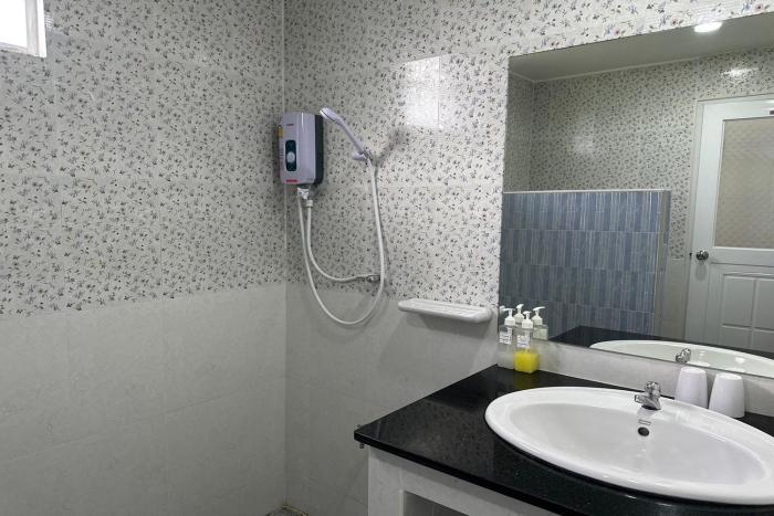 the white house pandn hotel chiang rai