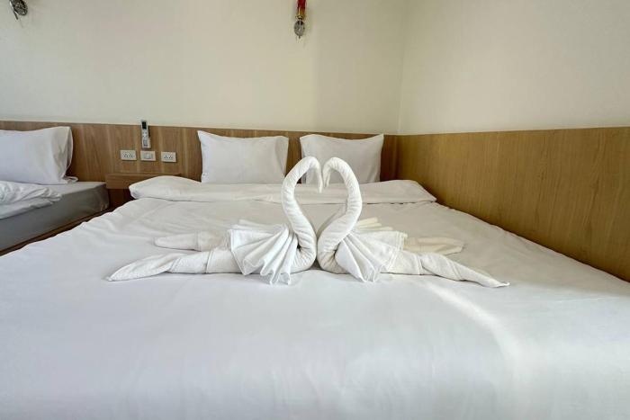 the white house pandn hotel chiang rai