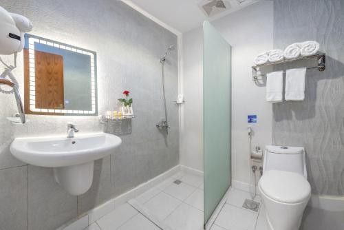 rose jeddah hotel 2