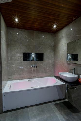 hotel aura inn