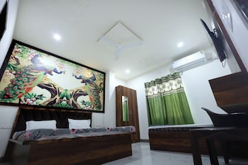 shri girraj residency