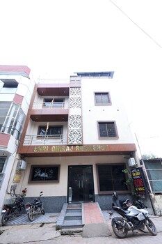 shri girraj residency