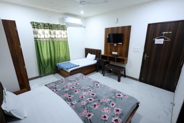 shri girraj residency