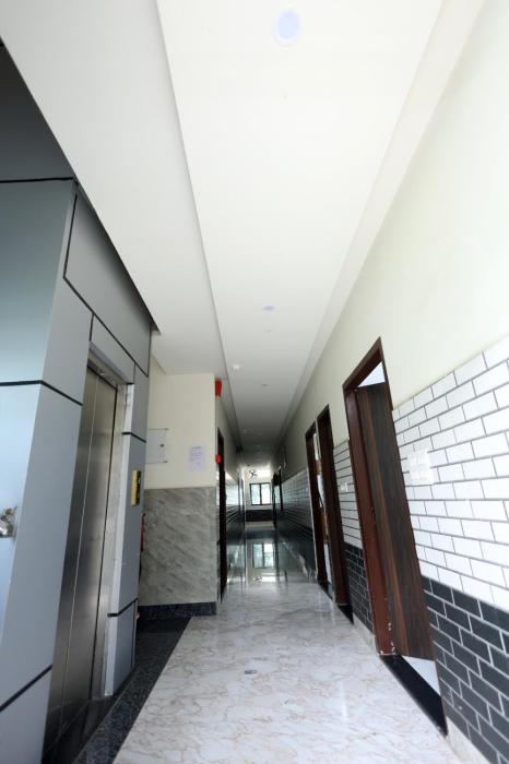 shri girraj residency