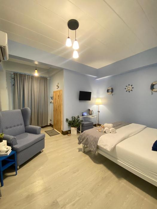 triple j hotel trang