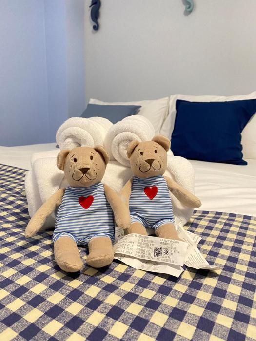 triple j hotel trang