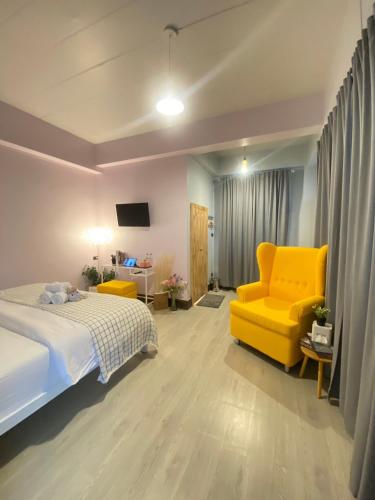 triple j hotel trang