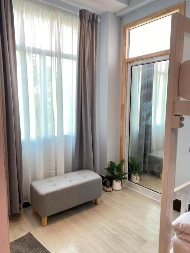 triple j hotel trang