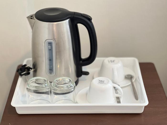 mini me hubs charm suites in old city