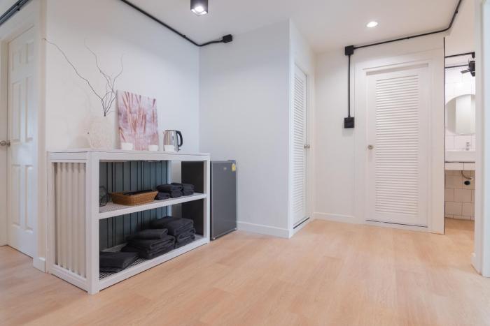 mini me hubs charm suites in old city