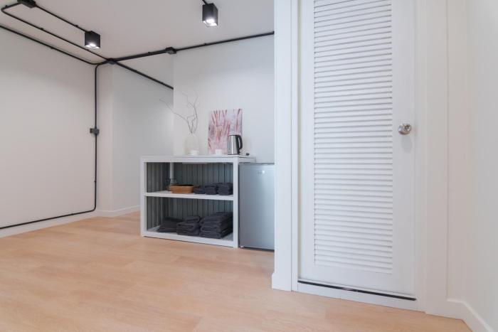 mini me hubs charm suites in old city