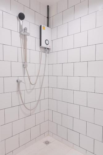 mini me hubs charm suites in old city