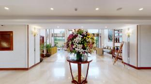 priya living flower valley