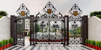 priya living flower valley