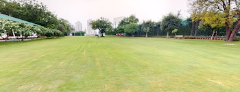 priya living flower valley