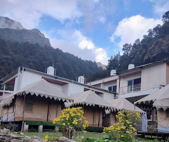 amar resort chopta tungnath
