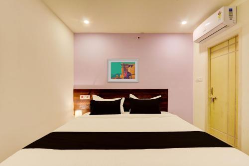 Hotel O S L N Grand,,3 star