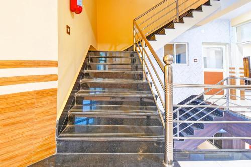 Hotel O Maa Bhubaneswari Hotel,,3 star