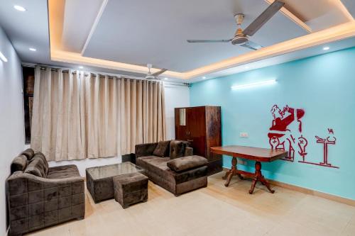 hotel o silver key kd plaza near saket metro station