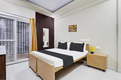 super hotel o sri harshitha grand near zudio star bazaar kundalhalli gate