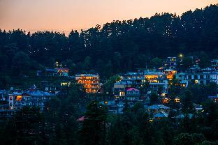 alt life luxe himalayan crown mcelodganj