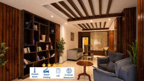 Alt Life Luxe Himalayan Crown Mcelodganj,,3 star