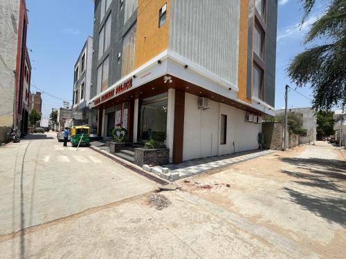 hotel hanuman palace