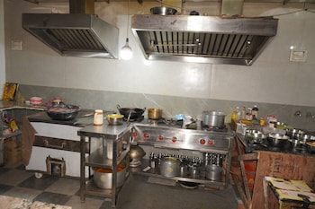 hotel hanuman palace