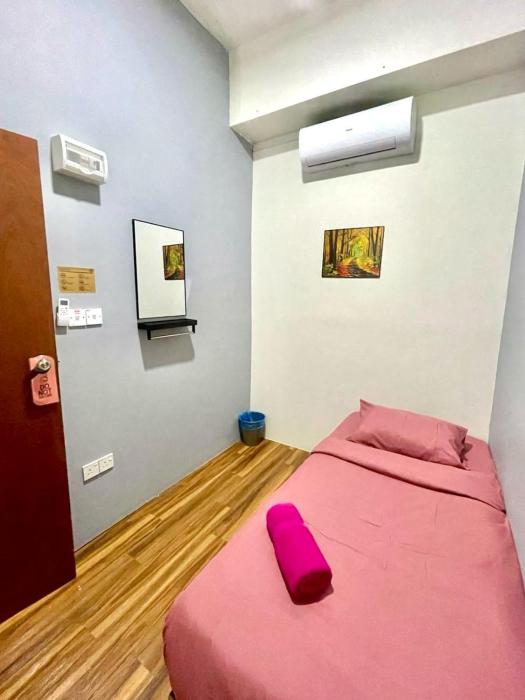 afie hostel klia airport transit
