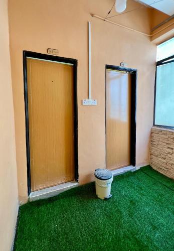 afie hostel klia airport transit