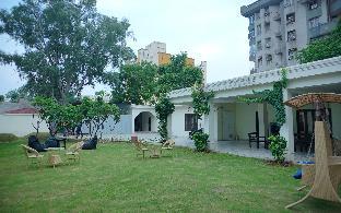 urban trippers shamiyana villa byarindam