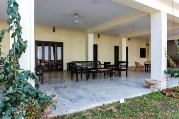 urban trippers shamiyana villa byarindam