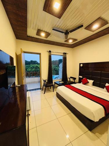 Lee Corbett Resort,,3 star