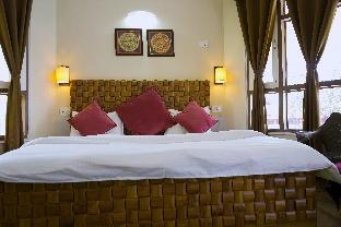 the whispering winds resort