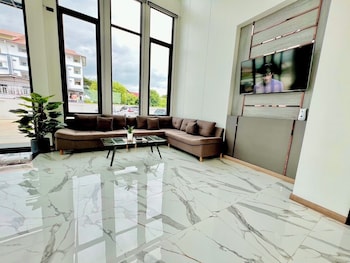 Wellgrow Hotel,,2 star