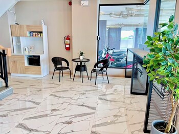 Wellgrow Hotel,,2 star