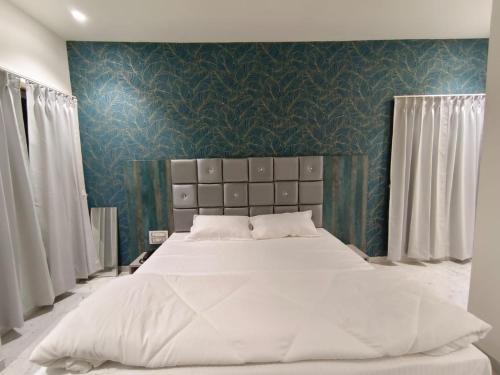 dnyanprabha executive