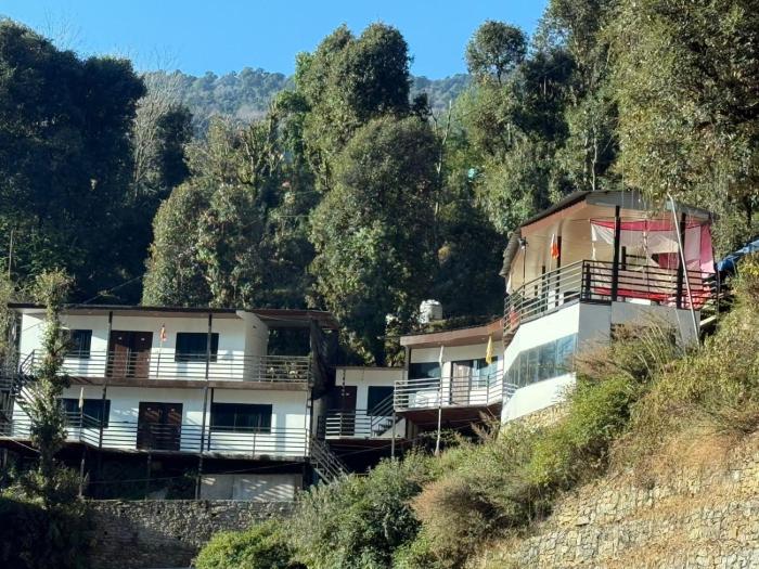 the sona heli resort