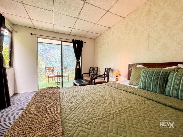 the sona heli resort