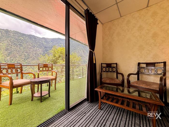 the sona heli resort