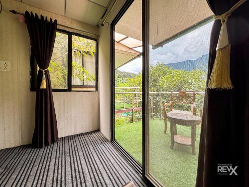 the sona heli resort