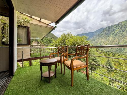 the sona heli resort