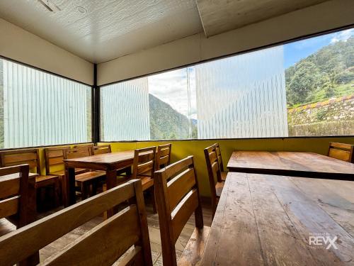 the sona heli resort