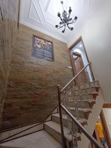 hotel best near kokilaben hospital andheri west
