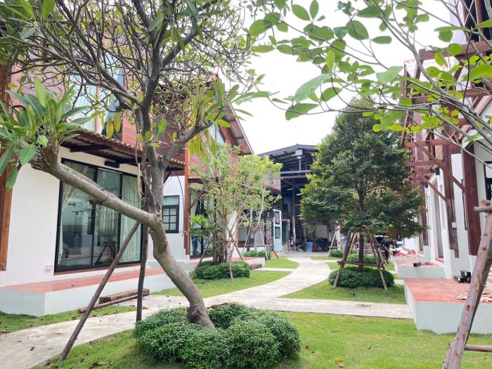 baanrongmai canal front cafe and homestay