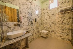 perfectstayz b2l hills tapovan