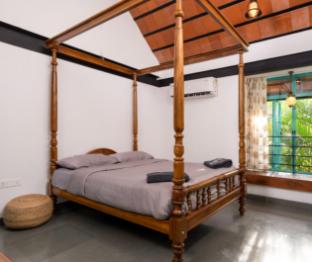 tentgram brick house