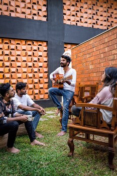 tentgram brick house