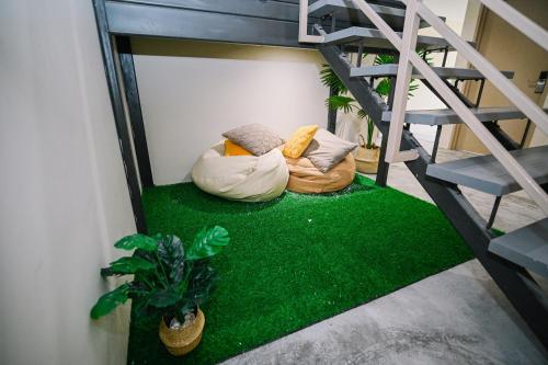 swing and pillows putrajaya selangor