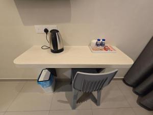 seven days hotel